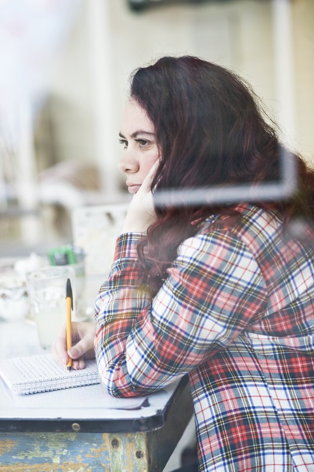 ZHContentWriter's tweet photo. Pens, Pinterest &amp; Psychology - the 3 tools I use to help businesses get noticed online, and turn web visitors into clients. Learn more about my services at Words by Zoe today https://t.co/99ium8TmqH https://t.co/aKOUgQ8A84