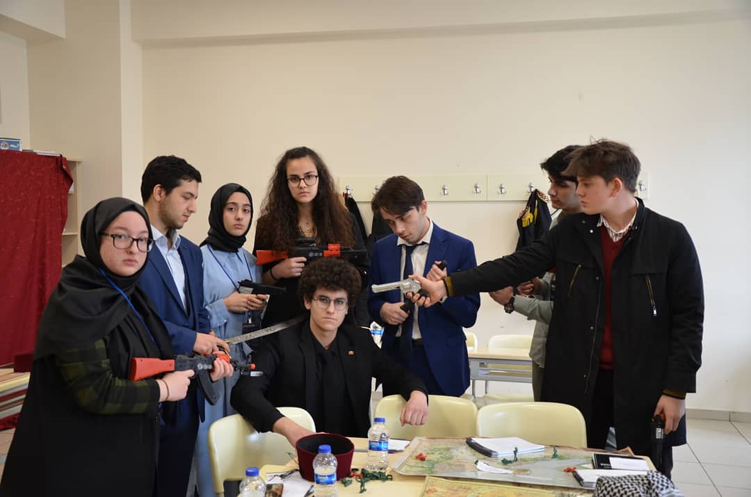 kaihlmun's tweet photo. Meclis-i Mebusan, at the last day of KAIHLMUN'20.

#kaihlmun #kaihlmun20 https://t.co/RQf8qcoqnn
