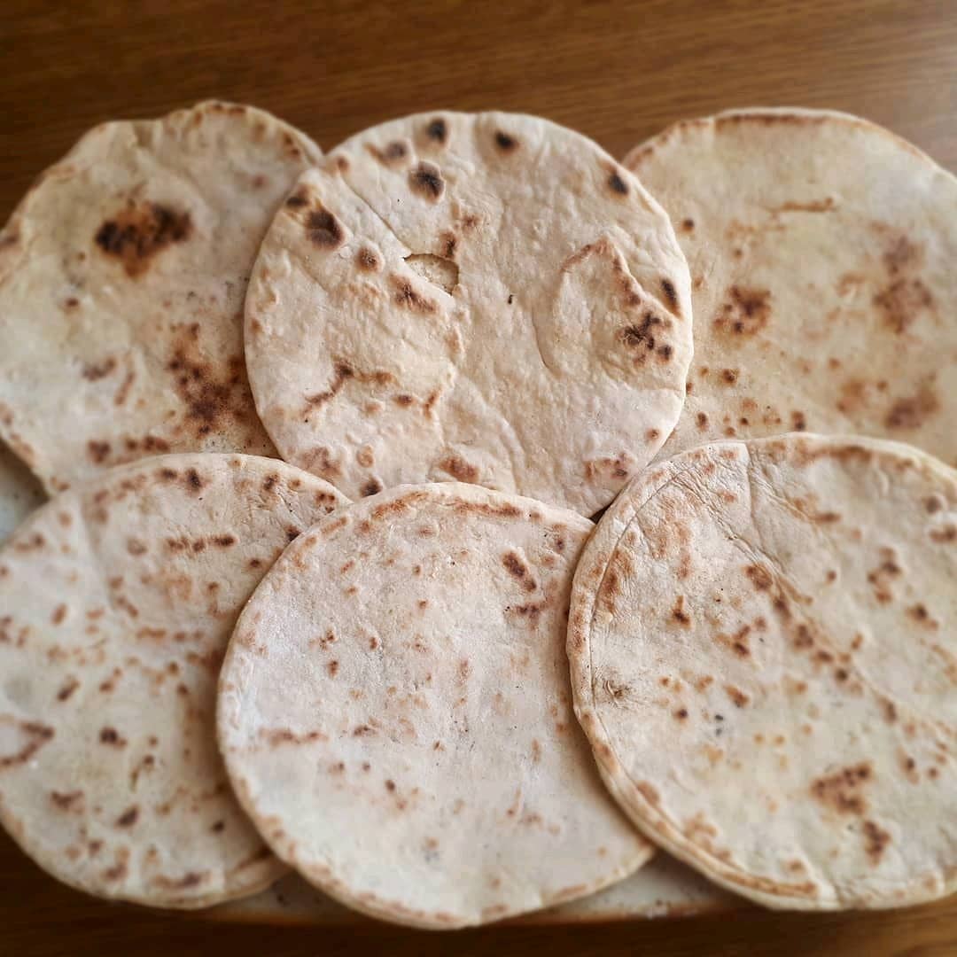 cookwithlocals's tweet photo. Pita is a round leavened flatbreads, common in the Mediterranean and middle East, maybe the most famous versions are the Arabic bread, with an interior pocket, and the Greek pita, pocketless. #pita  #bread #greekpita #flatbreads #flatbread #souvlaki #homemadebread #homemadebreads https://t.co/8rGF0HYMZ7