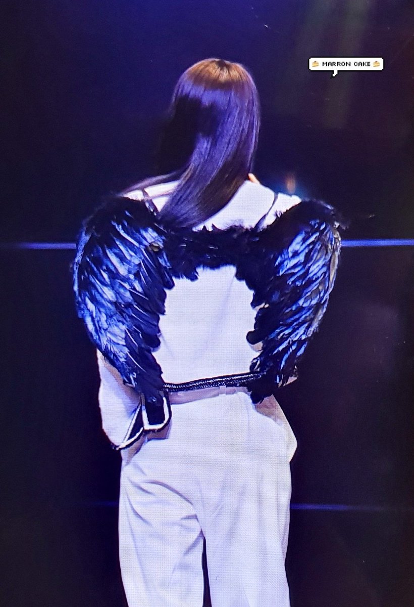 _marroncake's tweet photo. 200223 슈피겐홀 팬싸인회 프리뷰
#마마무 #문별

😇😇😇 https://t.co/TXcd96bqkX