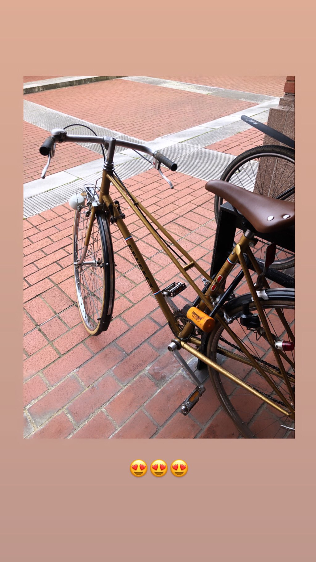 Rust London 素敵なビンテージの自転車 プジョーと書いてあるのでフランス製でしょうか T Co Ktjeqabbuz Twitter