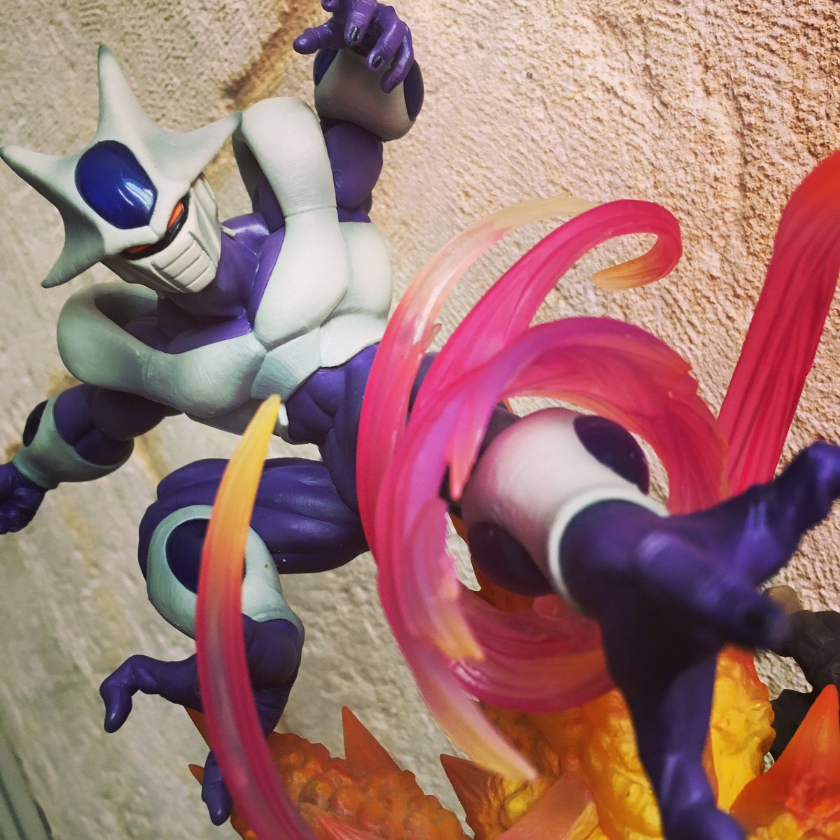 HyenaAckbar's tweet photo. « I will show you no mercy ! »
💥🔥
#Cooler #Coora #FinalForm #LaRevancheDeCooler #Kūra #DragonBall #DragonBallZ https://t.co/z6sDqZXBTd