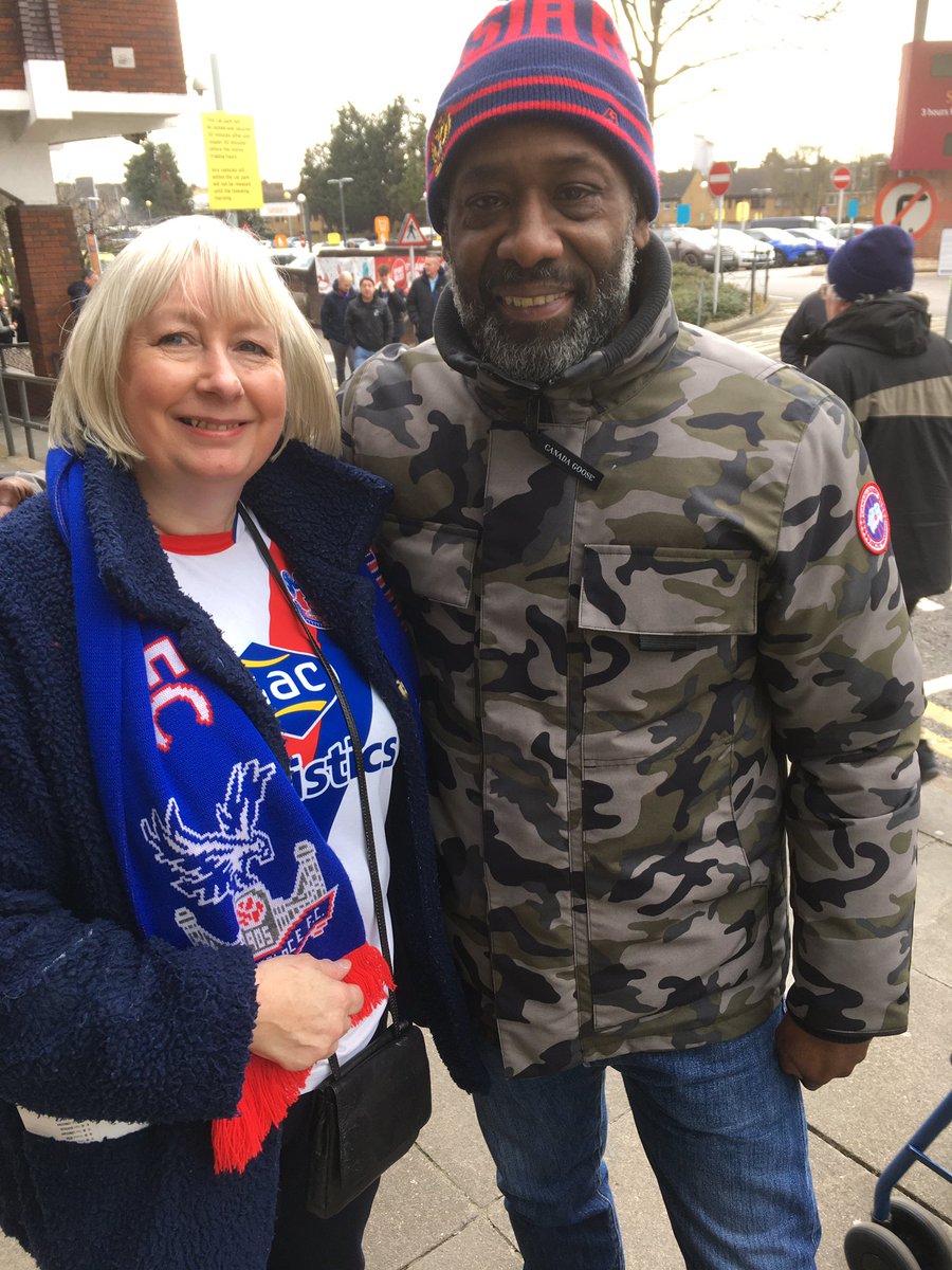 anniebuzz180's tweet photo. @BeyondAutismUK Some photos of our wonderful day at CPFC V Newcastle, my prize of a Zaha signed shirt plus 2 free tickets to a match of my choice. Thank you so much @BeyondAutismUK @Real_AndyGray @davidclark1966 @busbycarl https://t.co/Js7krFq5vl