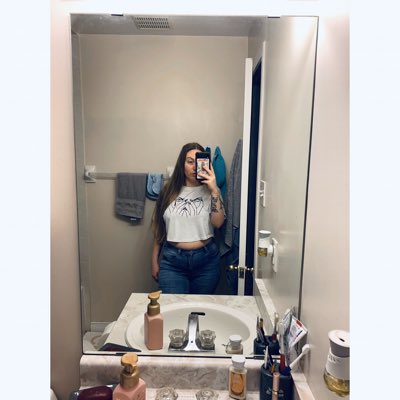 Sammi_Lynnn's tweet image. 🌻🤪  #NewProfilePic