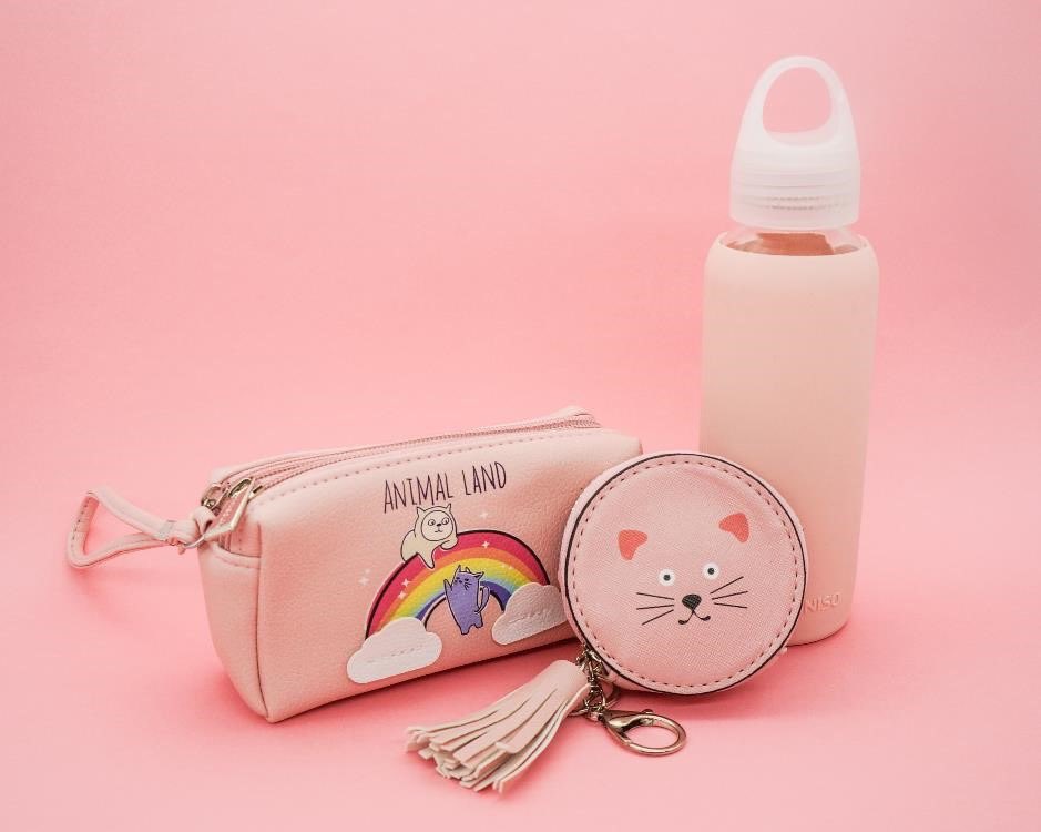 minisoindia's tweet photo. Is Pink the colour of your week? From cutesy bottles to adorable pouches, we have it all! Shop βem now! ππ₯°
#MinisoIndia #MinisoLove #LoveLifeLoveMiniso #MiniEssentials #SundayThoughts #SundayMotivation #SundayVibes https://t.co/mGnzQBob4M