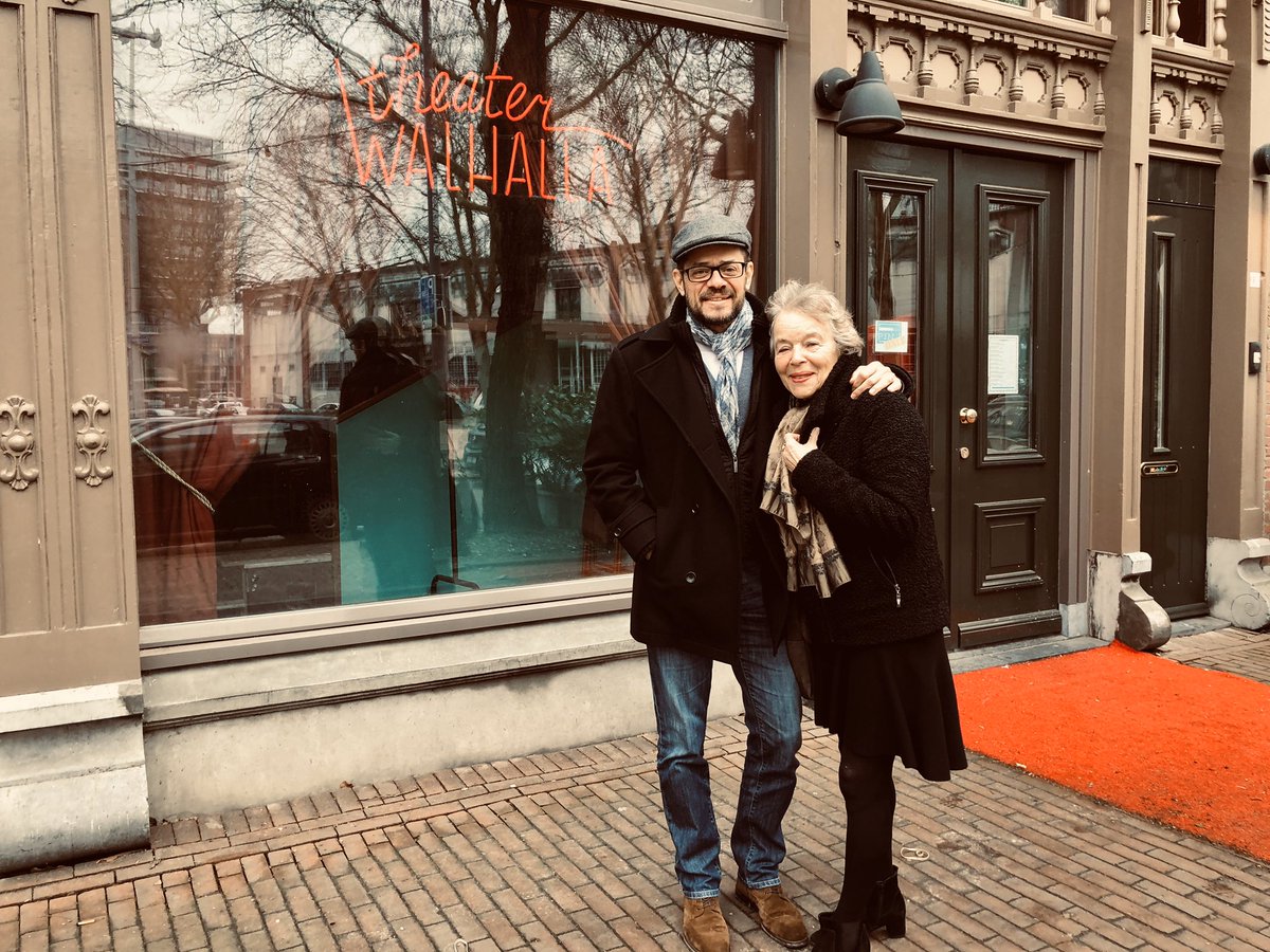 SpookrijdenNu's tweet photo. Vandaag bij @AlexRoeka, overmorgen mogen wij van @WCPanache.
Natuurlijk in @TheaterWalhalla.
#alexroeka #wielercafepanache #theaterwalhalla #rotterdamfundracers #alpedhuzes #ad6 ❤️🇳🇬🚴♂️👊 https://t.co/HBHM5mF3p6