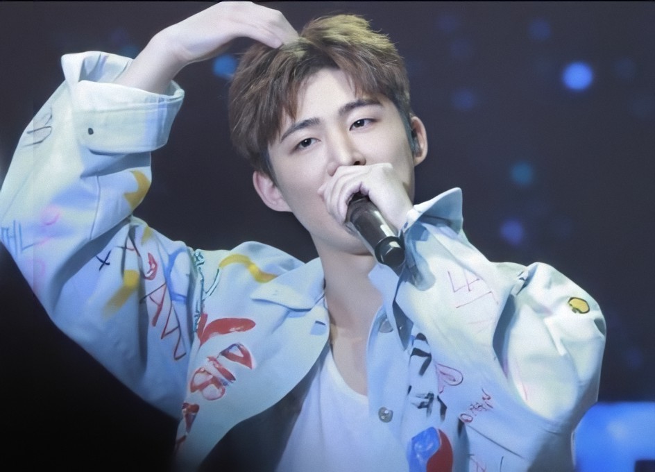 23rd February 2020The most beautiful things in the world cannot be seen or touched, they are felt with the heart.-Le Petit PrinceHanbin, you have one of the most beautiful heart I hv ever seen. The prettiest among the rest  #LePetitPrinceHanbin @ikon_shxxbi