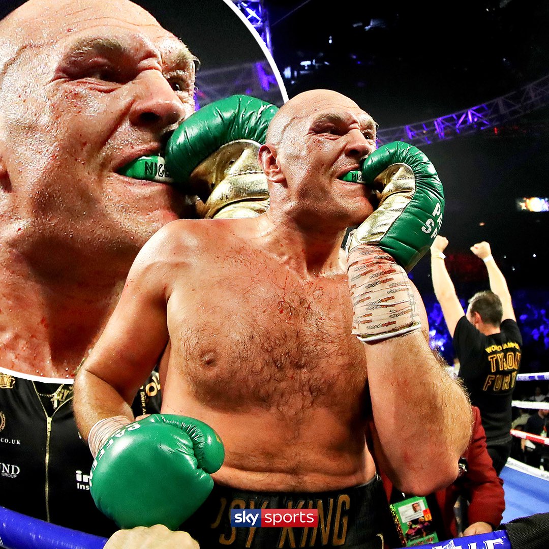 Tyson Fury wore a Nigeria 🇳🇬 gum shield last night. A message for AJ? 👀