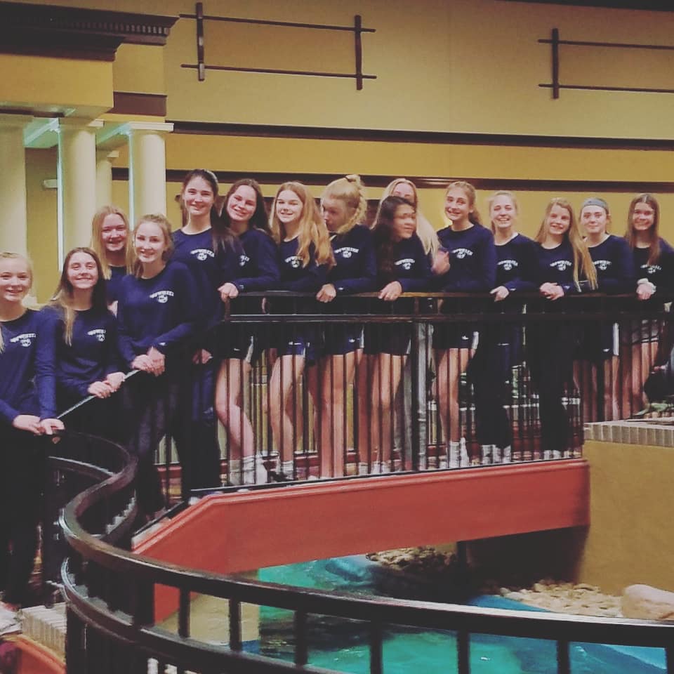 GTFCImpact's tweet image. Some more team bonding and team dinners yesterday with our 06 White and 05 White team down at the Ohio Elite Showcase. #tshirtmaking #teamdinner #gtfcimpact