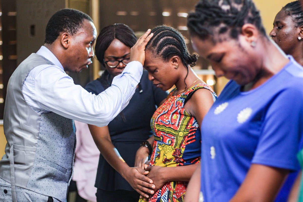 WaterGateChurch's tweet photo. Healing, instant miracles, testimonies abounding.

All these and more are for us to experience and express!!!!

#TransformationService
#HolyGhostMeetings
#HealingandMiracleService
#ManifestationOfTheSpirit
#TheWaterGateChurch https://t.co/kuacIInTon