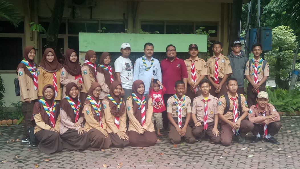 WanabaktiS's tweet photo. Giat Saka Wanabakti Sidoarjo hari ini dengan materi budidaya lebah dengan pemateri Kak M. Nusyamsi Ahadianto. #pramuka #pramukasidoarjo #sakawanabakti #sakawanabaktisidoarjo #wanabaktisidoarjo #lebah #budidayalebah #ternaklebah #sidoarjo #sidoarjohits https://t.co/Z8fiMy0QRf