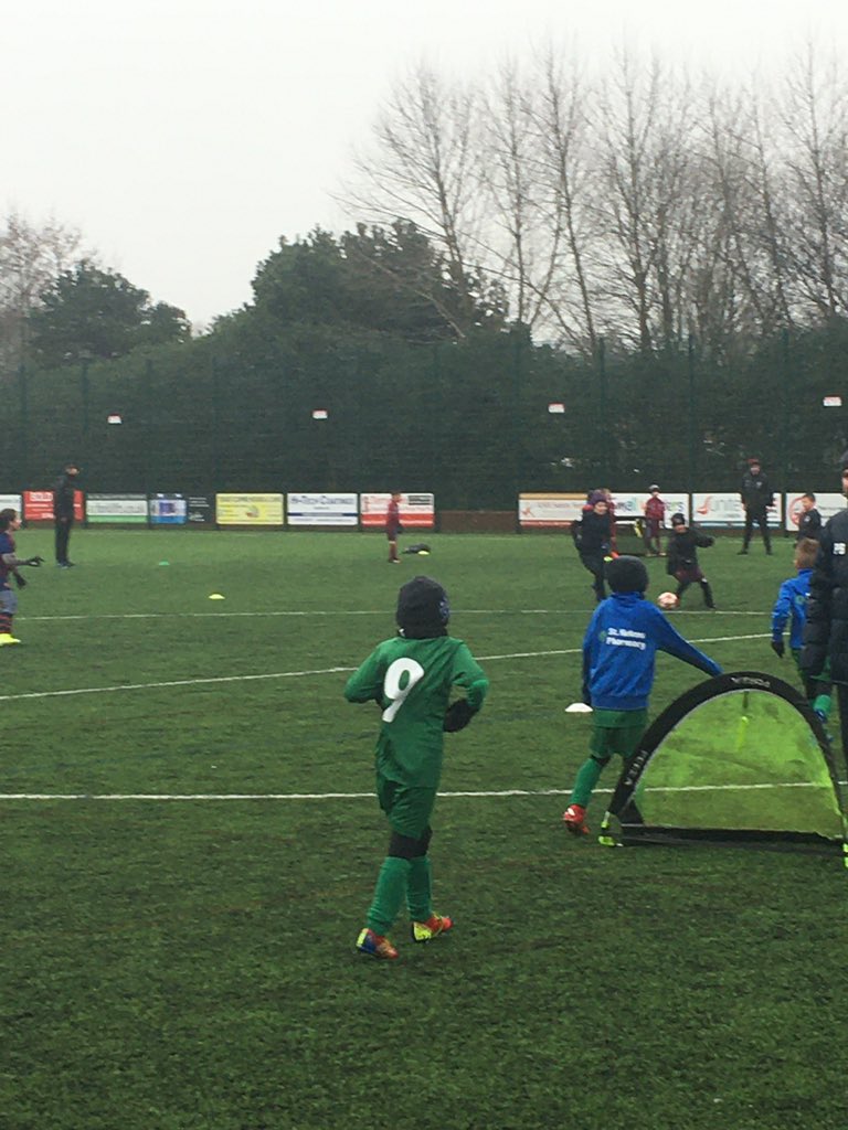 Pilkington jrns hosted a 3 v 3 mini matches for u7s this morning🔥 Thankyou to all the teams who supported @JfcPexhill @BillingeJuniors  caddishead jfc and whittlehall. All welcome anytime @PilksFCjuniors cracking coaches, parents and players @Liverpool_CFA