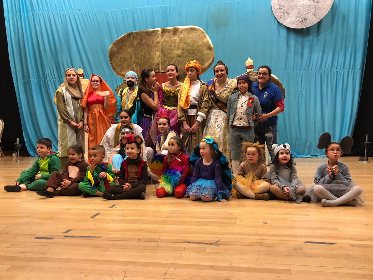 ColomdOr's tweet image. Zaira Flores ya ha sido proclamada nuestra fmi . Y un maravilloso fin de fiesta basado en #Aladdin nos hacen sentirnos orgullosos de ser @ColomdOr