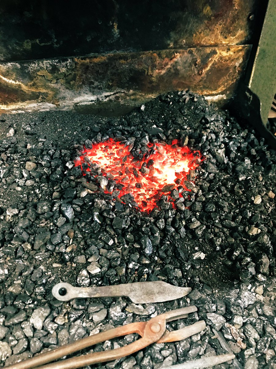 Grimesygrimes's tweet photo. Had a fabulous day at Oldfield Forge @info_forge forging my own knife...a great Birthday present and I highly recommend it. 
#BlackSmith #Forging #OldfieldForge https://t.co/jazJ5bLvV4