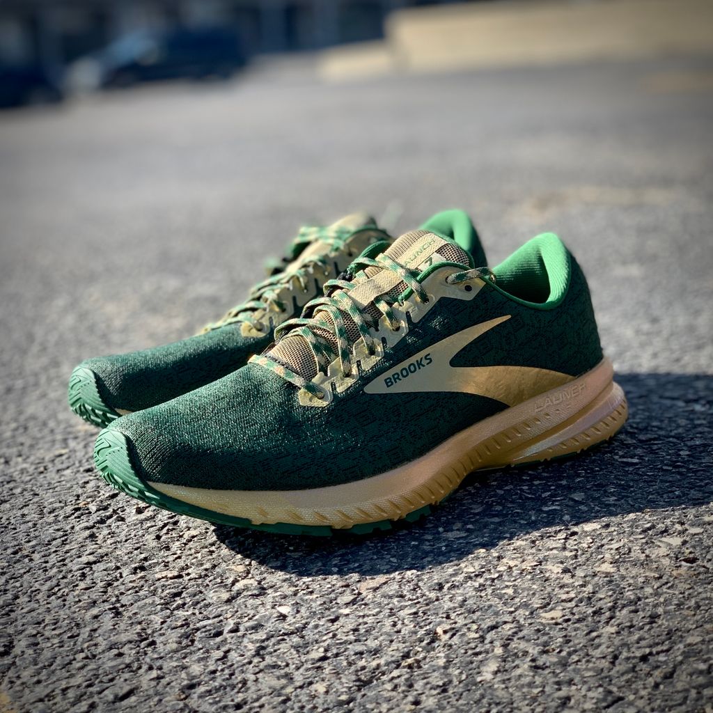 brooks lucky launch 7