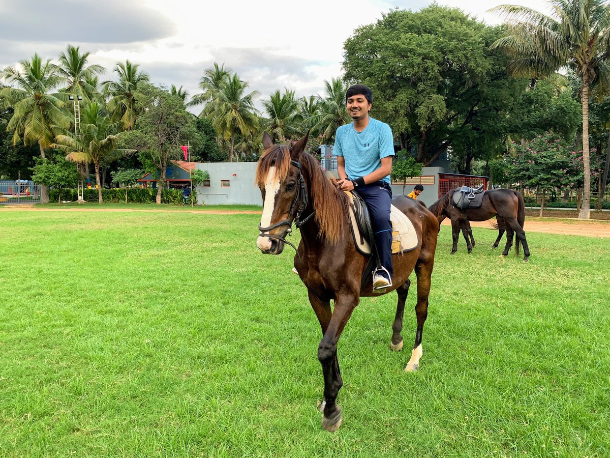 kamal33505094's tweet photo. #gametime #horse #greenground https://t.co/ixWpB8qh0G