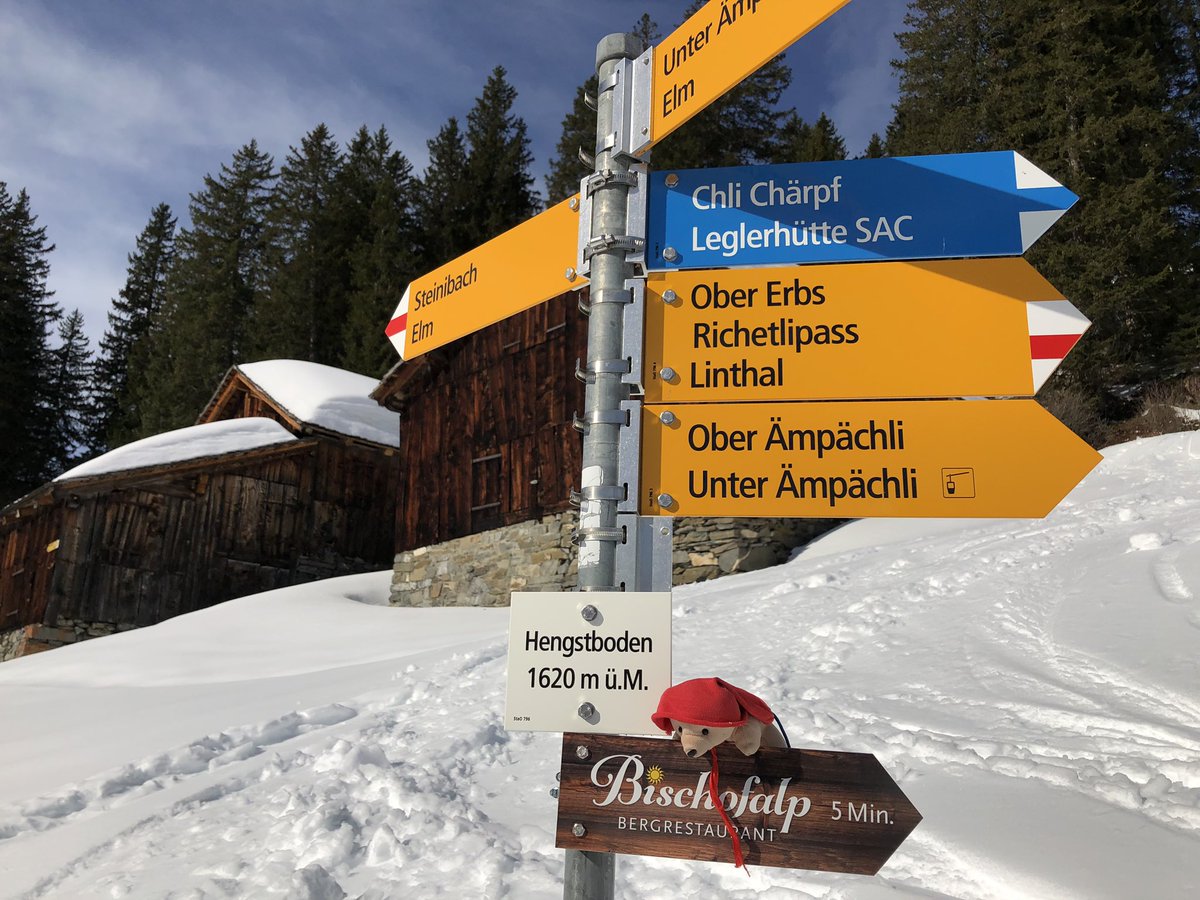 Was sind ‘Ghaltige’? Unter Heimatschutz stehende Holzställe bei der Bischofsalp oberhalb Elm. Perfektes Winterwanderziel! #Elm #elmtourismus #glarnerlandtourismus #heimatschutz <a href="/STMediaCH/">Der Schweiz-Experte</a> <a href="/KantonGL/">Kanton Glarus</a> #bischofsalp