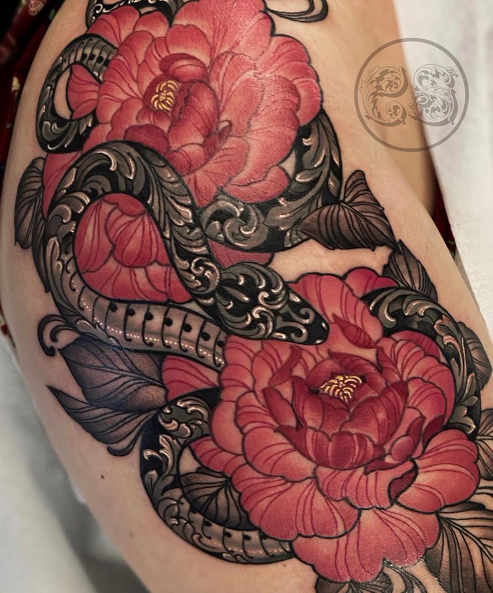 snake and peony  TATTOO THERAPY