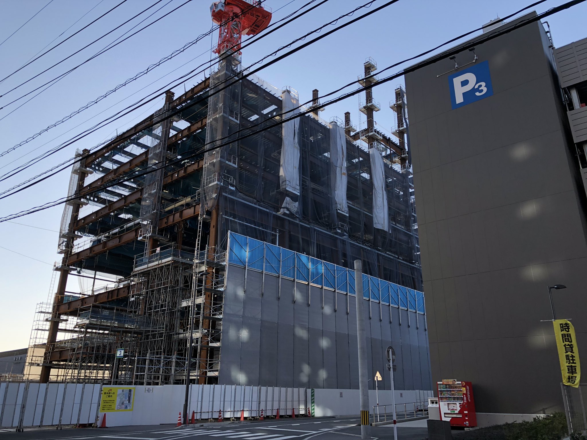 Motomoto 期限付き移籍延長 熊本駅周辺を歩いてみました その1 1枚目駅北ビル 2枚目駅ビル 3枚目 タイムズカーレンタル と徳永酒店 の間はホテル 100室 4枚目駅ビルを横から 熊本駅 再開発 T Co Vt2goxynkv Twitter