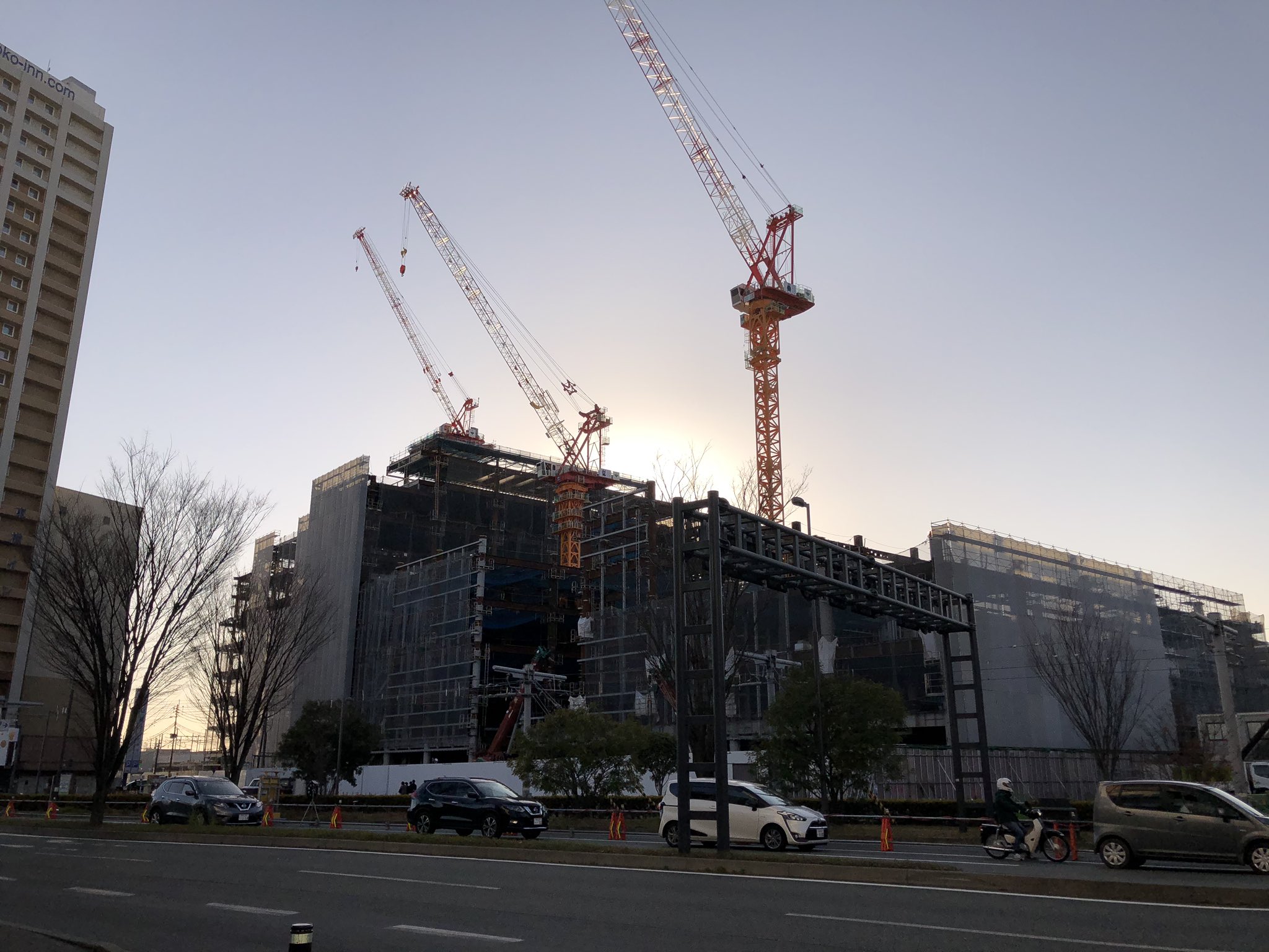 Motomoto 2 期限付き移籍延長 En Twitter 熊本駅周辺を歩いてみました その1 1枚目駅北ビル 2枚目駅ビル 3枚目 タイムズカーレンタル と徳永酒店 の間はホテル 100室 4枚目駅ビルを横から 熊本駅 再開発 T Co Vt2goxynkv Twitter