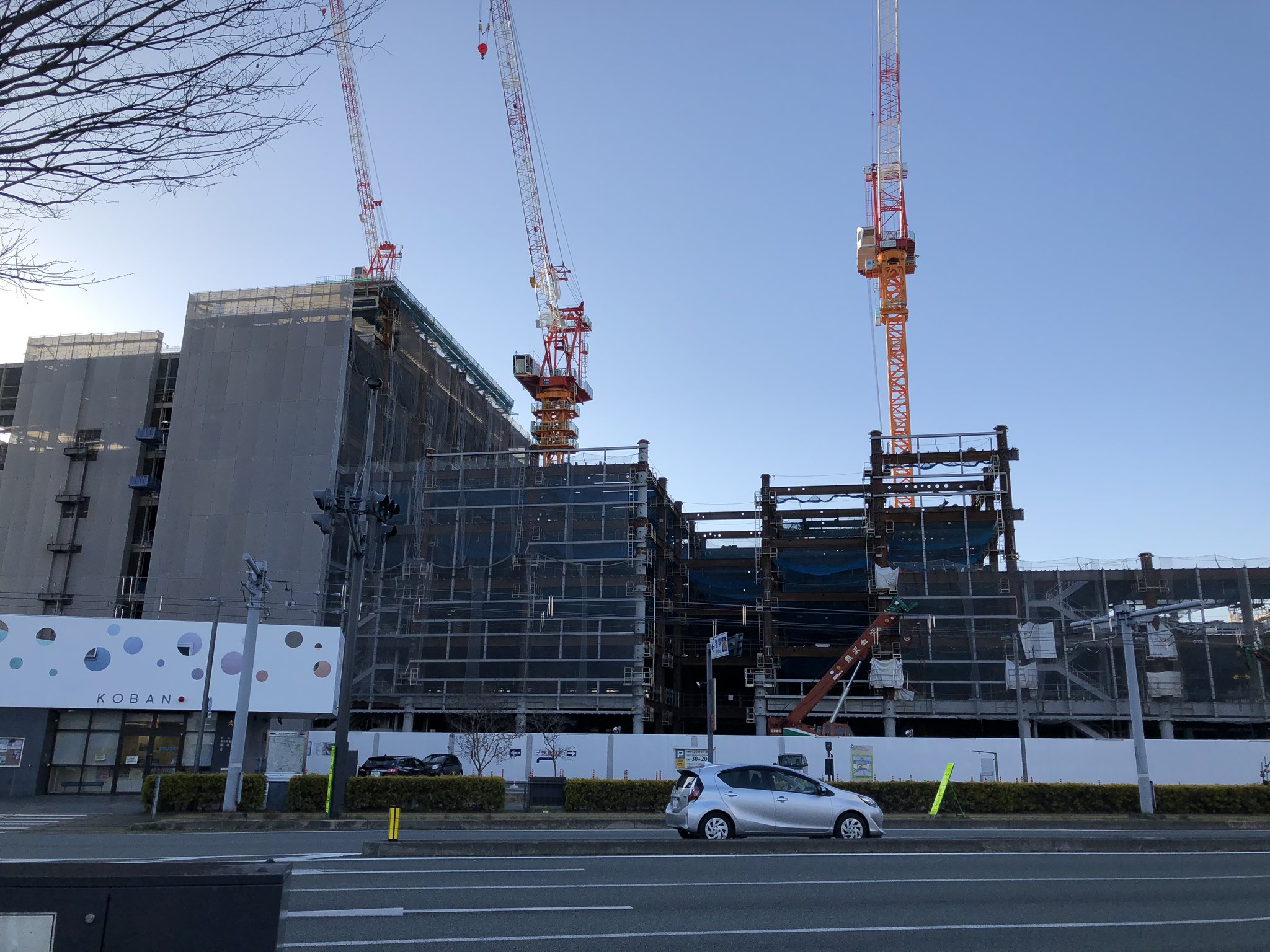 Motomoto 2 期限付き移籍延長 En Twitter 熊本駅周辺を歩いてみました その1 1枚目駅北ビル 2枚目駅ビル 3枚目 タイムズカーレンタル と徳永酒店 の間はホテル 100室 4枚目駅ビルを横から 熊本駅 再開発 T Co Vt2goxynkv Twitter