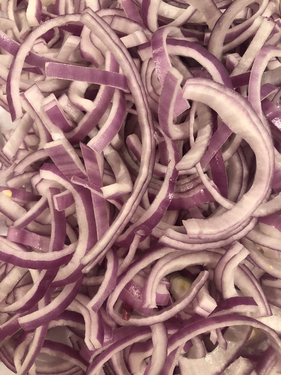 foxfirebbq's tweet photo. Coming up...pickled red onions 
.
. #kcbbq #smokedmeats #kansascitybbq #eatkc #eatlocalkc #kcfoodie #kcfood #kansascityfood #northkansascity #nkc #beer #craftbeer #comingsoon #pickled https://t.co/RRyfkSgCss