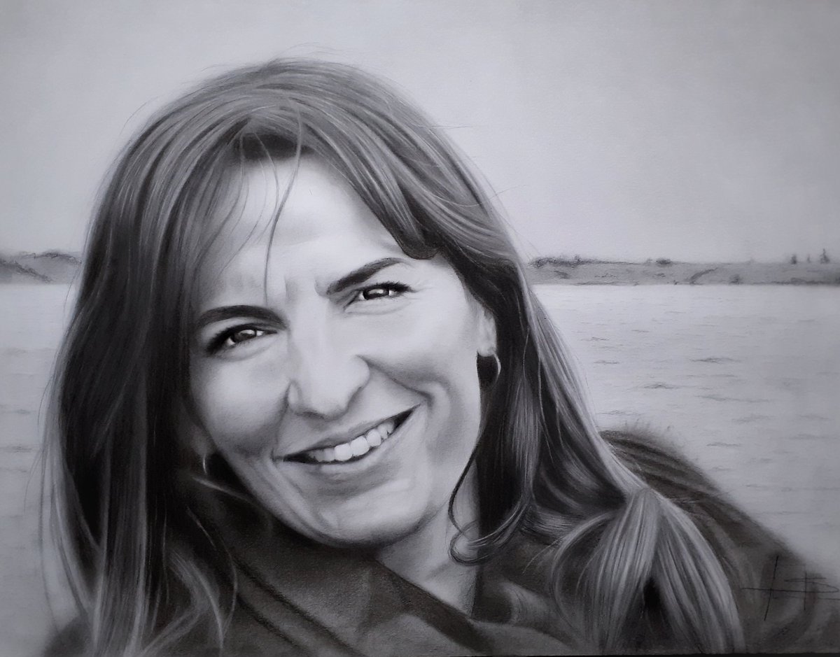 ismdibujos's tweet photo. Compartan si les gusta.
Os presento mi último trabajo. La mirada de Ángela https://t.co/Ui6aV8jDZy