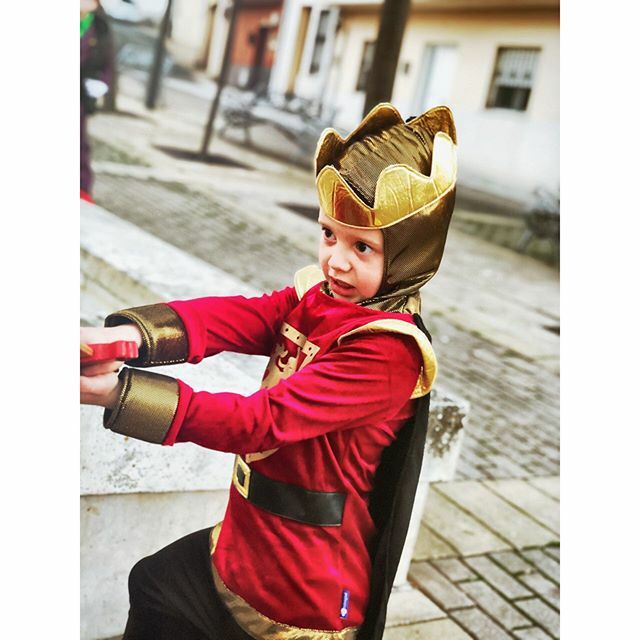 aillana's tweet photo. Mi Rey del Carnaval! https://t.co/gxMTyLLqw5 https://t.co/N7CpRwjS8I