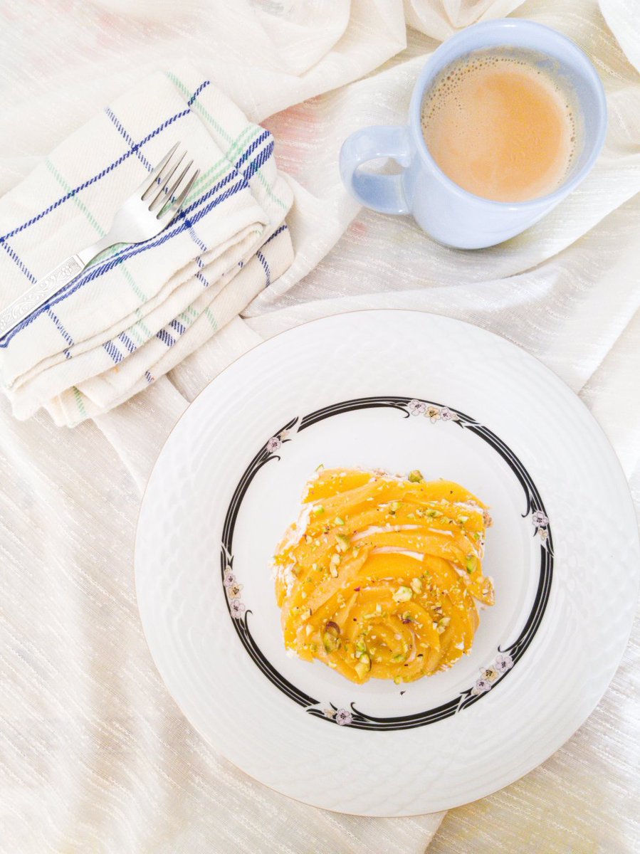 aiza_k's tweet photo. Mango Float Recipe https://t.co/4jcVmg7bA4 https://t.co/UWElDVnjp3