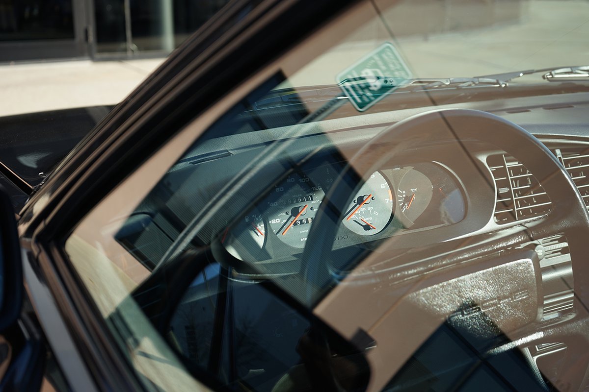 PCANational's tweet image. Day two of #TechTactics East 2020 is underway, and one dedicated member drove his 1986 #Porsche 944 to the event in the middle of a Pennsylvania winter to find out the latest in Porsche tech, edging closer to 293,000 miles! He&apos;s owned it since new. #PorscheClubOfAmerica