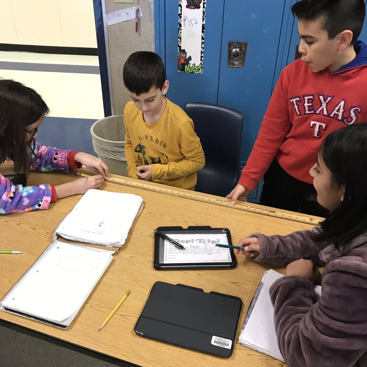 Angelpetrich's tweet photo. Students &amp; Mrs. Honderich practice finding area &amp; perimeter of their table.  Getting ready for “The Dream Home Project.”@MsHollyShelton @MorningsideES https://t.co/HJ3QSNk8fa