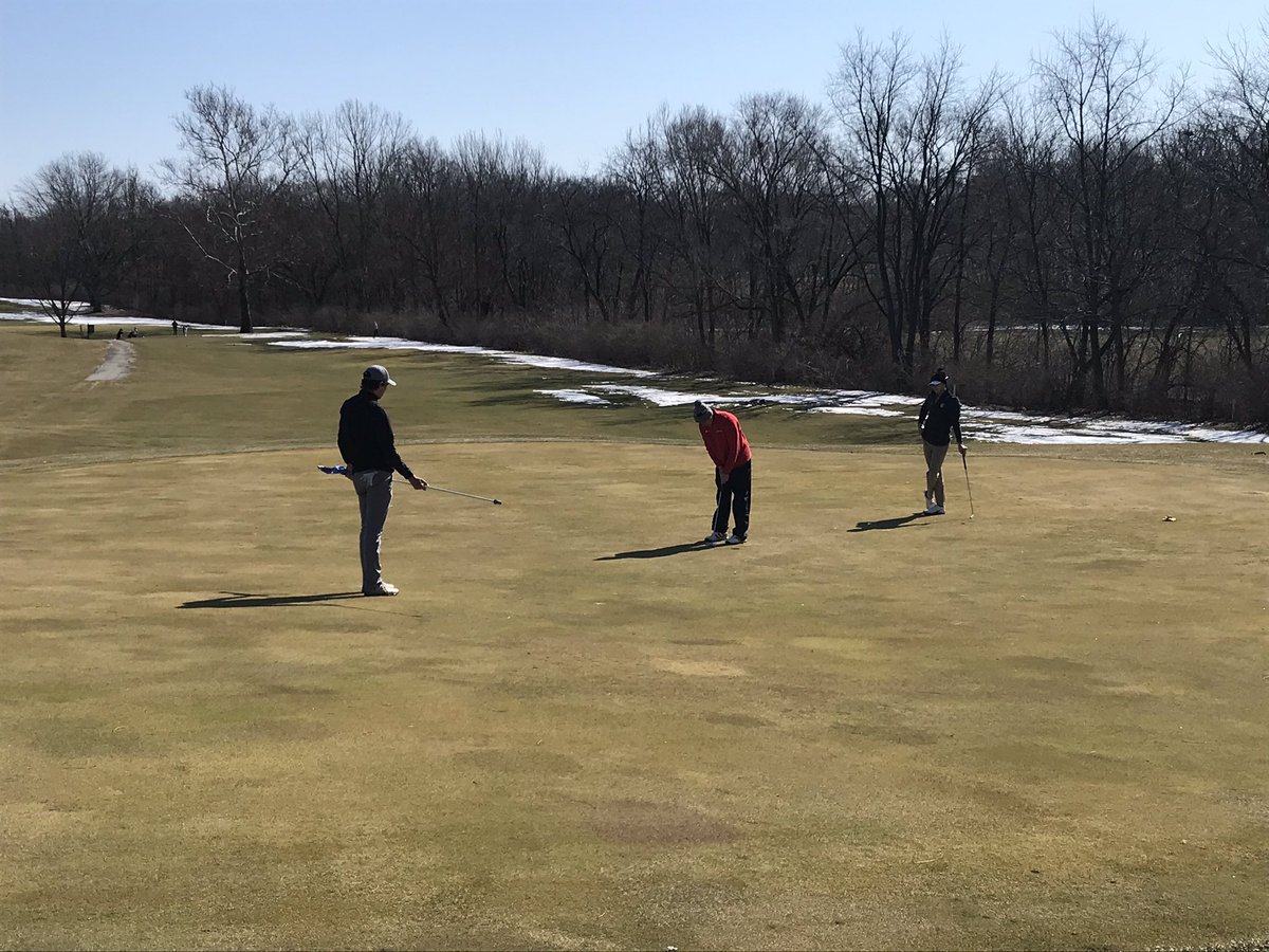Took advantage of some warm(er) February temps to qualify for our tourney in Tennessee in 2 weeks.  Led by <a href="/JalenHodges_/">hodges</a> (67) <a href="/B__R___/">Alex Ciaramitaro</a> (69) <a href="/kirkham_josh25/">Josh Kirkham</a> (70). ⛳️☀️🅱️ #GoBraves