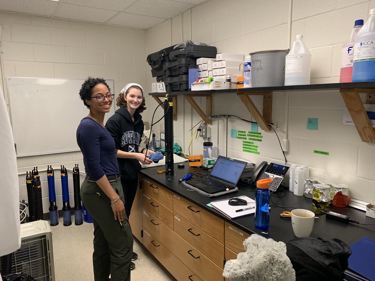 adanianscience's tweet photo. Dani shadowed Taryn Marie in the #OsborneLab.They calibrated and the YSI EXO 2 water sondes which uses advanced water sensing technology to continually measure several water quality parameters along the Intracoastal Waterway. Then analyzed some of the data. https://t.co/VECitm6yT2