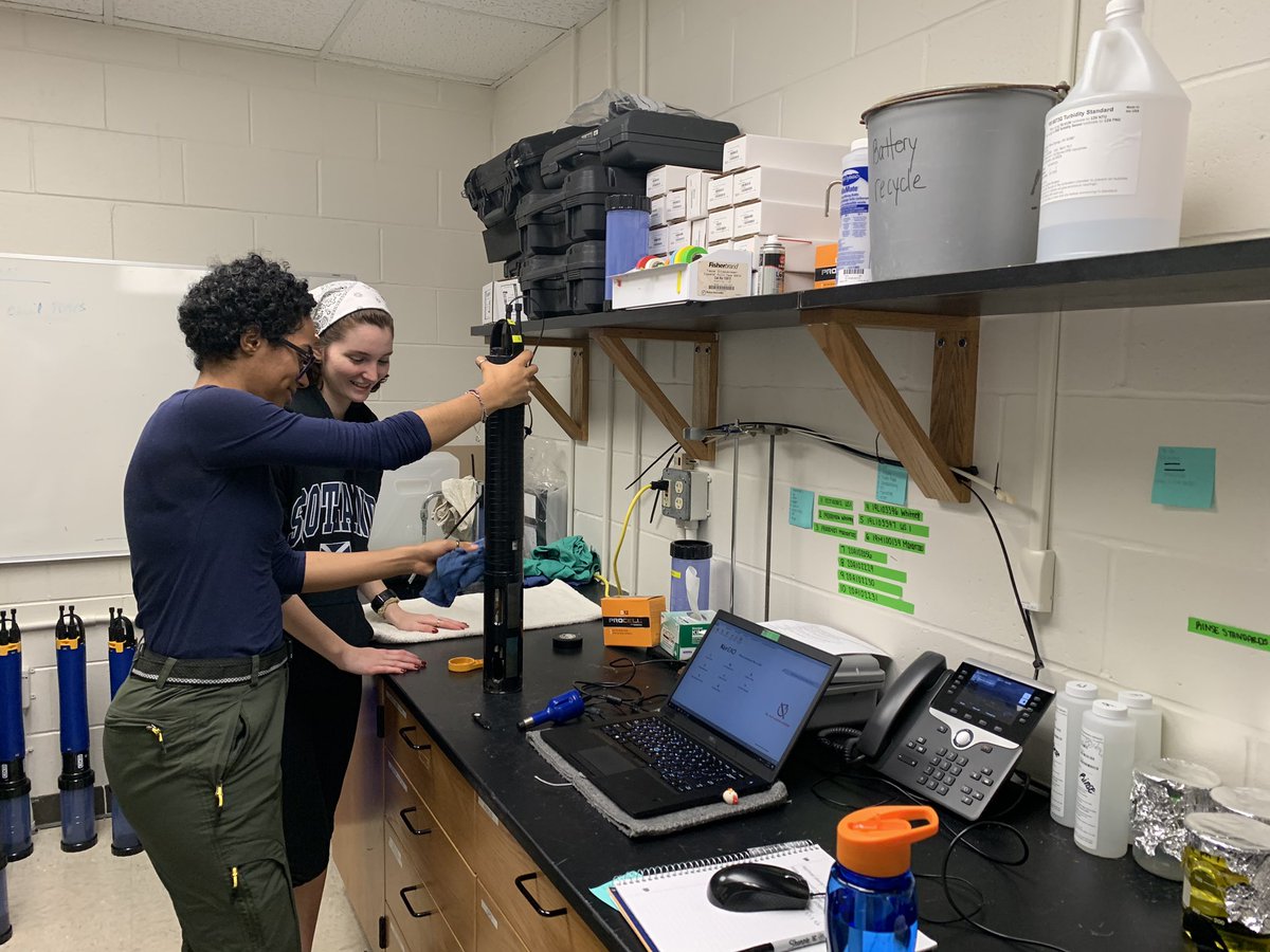adanianscience's tweet photo. Dani shadowed Taryn Marie in the #OsborneLab.They calibrated and the YSI EXO 2 water sondes which uses advanced water sensing technology to continually measure several water quality parameters along the Intracoastal Waterway. Then analyzed some of the data. https://t.co/VECitm6yT2