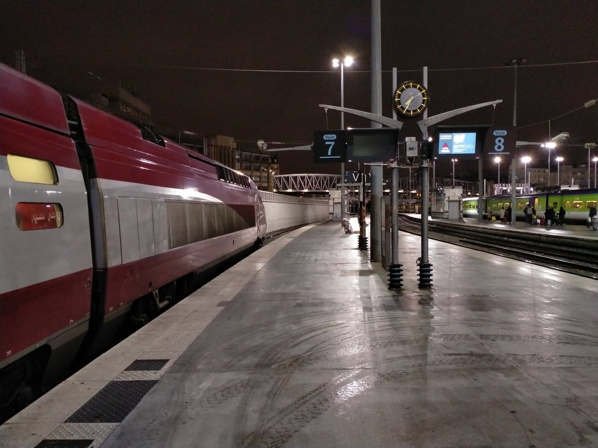 Blijdorper's tweet photo. En met de iets vertraagde Thalys naar Rotterdam #spanjepertrein #sp0220 https://t.co/gcajW9Etk2