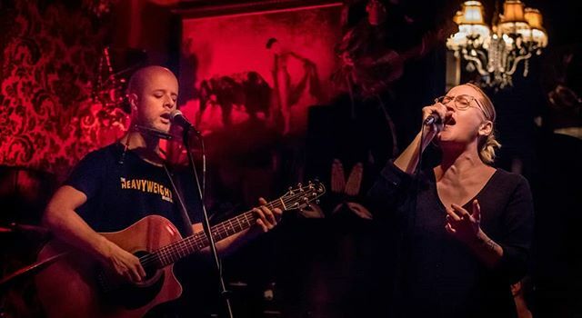 Jay Pollock with guest "wow" singer Chloé Watkinson performing at Sauce on the Danforth

<a href="/jspollock/">Jenn Pollock</a> <a href="/_chloelovesme/">ℂ𝕙𝕝𝕠𝕖 𝕎𝕒𝕥𝕜𝕚𝕟𝕤𝕠𝕟</a> @sauceondanforth #music #concert #livemusic #toronto #torontomusic #guitar #womenwhorock