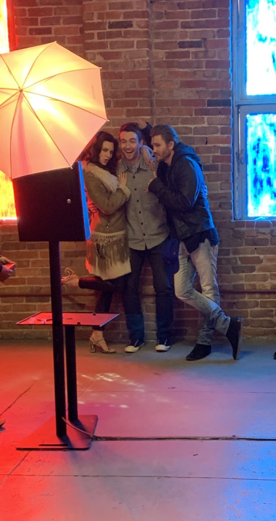 OTHOGfan's tweet photo. Hilarie, Rob, and Chad #OneTreeHill #oth #fwbcharityevents #AWITH2 https://t.co/1v3Ioant6M