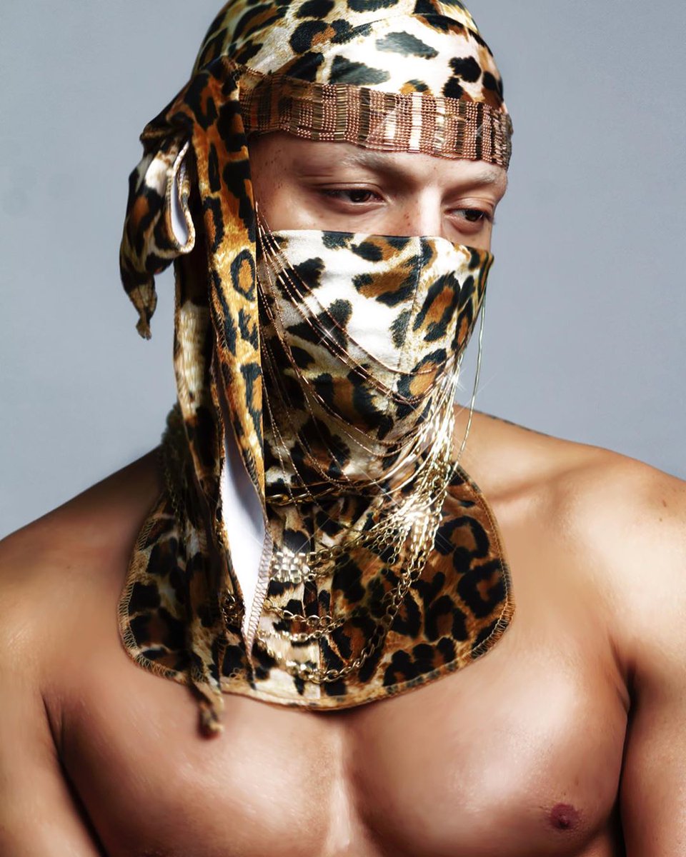 truuartteam's tweet photo. T O D A Y S Feature | Stunning photography by @MarcMyStyle! A Milwaukee photographer and content creator for "The New Crown"

Fly away with me and you won't be disappointed 🤝
My ethereal bond of love for you is self-appointed ❤️

#marcshotit #thenewcrown #prints #vincentmarc https://t.co/IH7deldvdt