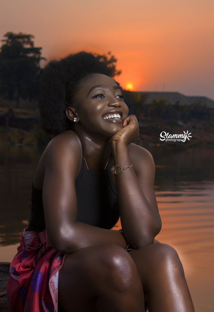 okworisule's tweet photo. Do not underestimate the power of a black skin girl π₯
Model:lovethbankole
Pc:slammy photography
Pls help retweet my hustle fam
#Tems #arseve #ighalo #varchesterunited #mercyisnotyourmate https://t.co/yLUUkUgZhR