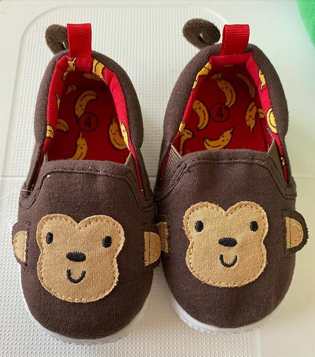 MichaelLong38's tweet image. Cute monkey shoes I found for Baby Long. 🐵😁 ift.tt/39UJJov