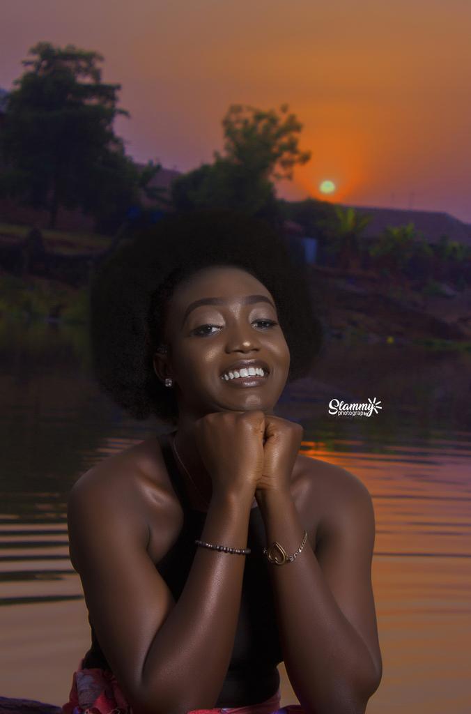 okworisule's tweet photo. Do not underestimate the power of a black skin girl π₯
Model:lovethbankole
Pc:slammy photography
Pls help retweet my hustle fam
#Tems #arseve #ighalo #varchesterunited #mercyisnotyourmate https://t.co/yLUUkUgZhR