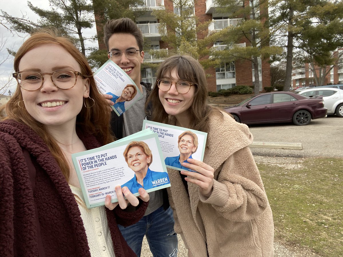 OU4Warren's tweet photo. Canvassing on campus today! https://t.co/kKDwcVBlDV