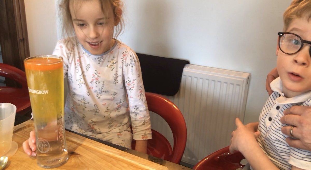 emmaelbourne's tweet image. Ava and Louie Elbourne’s science experiment @SpringCottagePS #SpringCottageScience