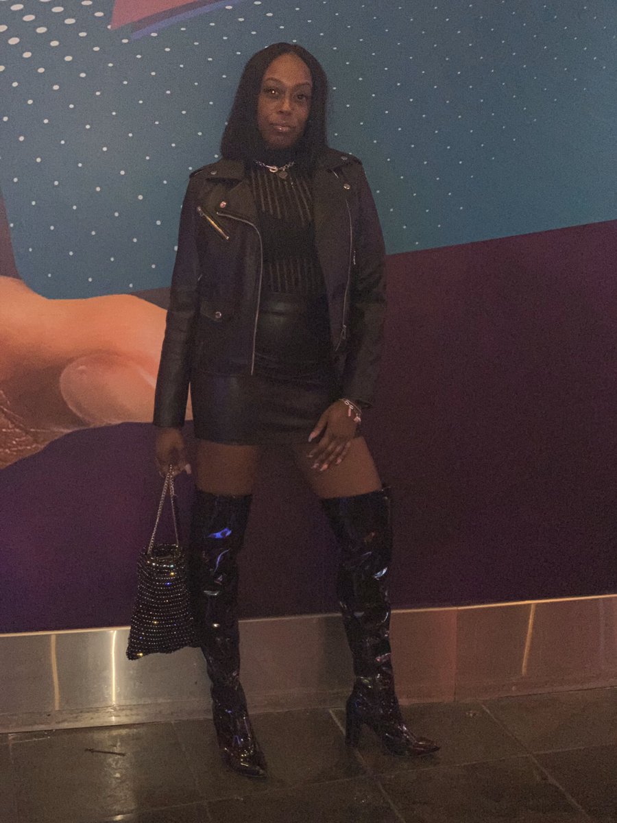 classic_centry's tweet photo. Bodysuit: @forever21
Skirt: @forever21
Biker Jacket: @zara
Purse: @zara
Boots: gift
@fashionbombdaily @michigan_bloggers
#wardrobestylist #fashionblogger #fashionconsultant #cccertified #classiccentry #styledbyclassiccentry https://t.co/BlrrNR3lLt