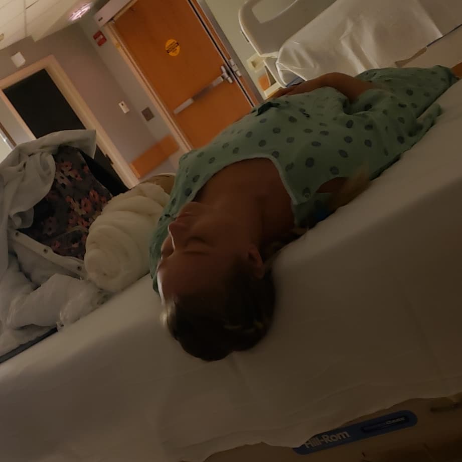 HDee_13's tweet photo. Successful kidney transplant for my sister today! Very blessed and thankful today! 💖🙏
@IU_Health https://t.co/Gd7TDzdkUE