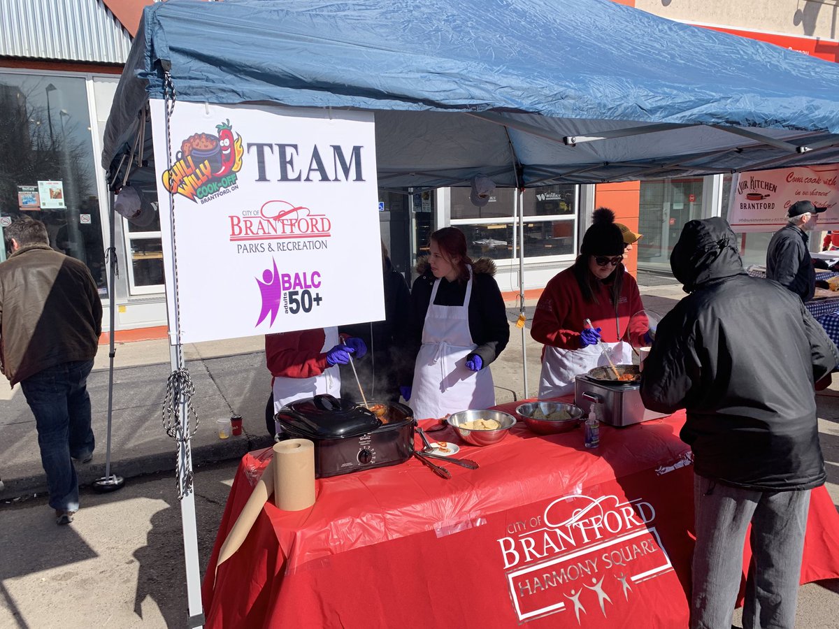 bhutch_53's tweet image. Great weather, fantastic food, upbeat music, good crowd ⁦@CityofBrantford⁩ Chillywillyfest #funtimes