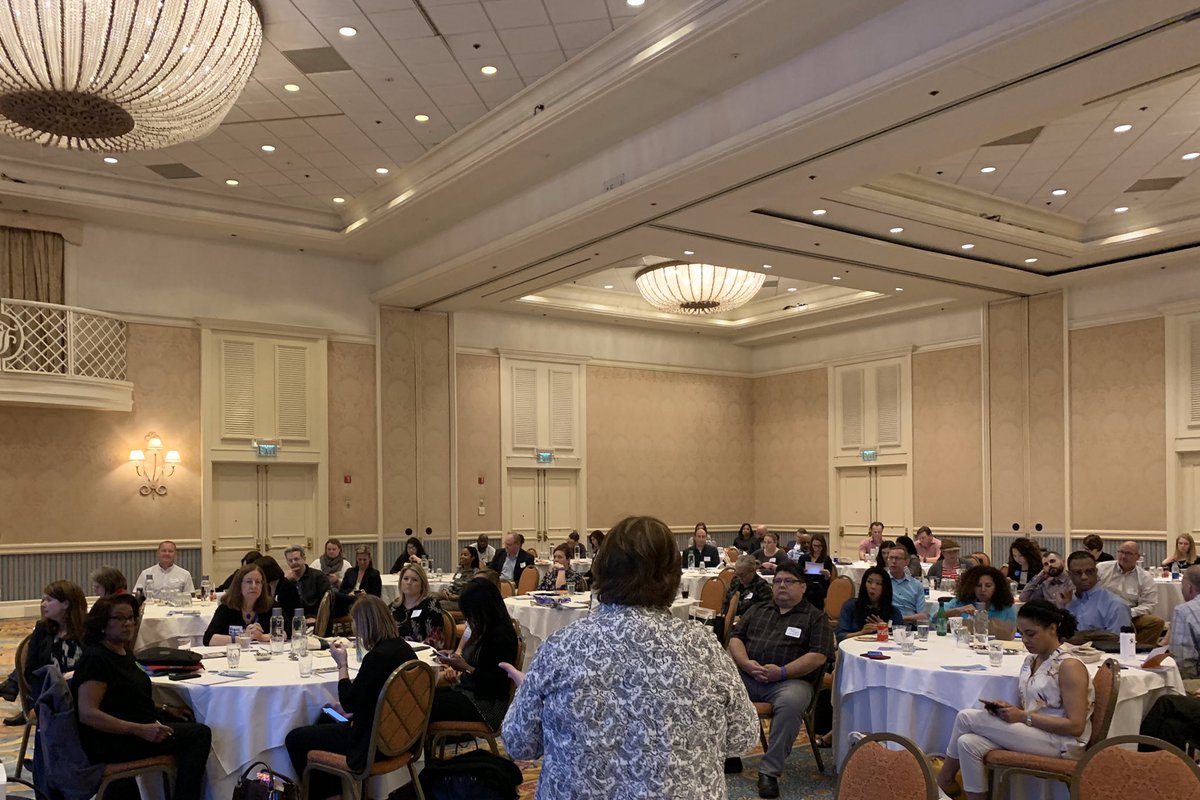 APTA_info's tweet photo. APTA’s 2020 Marketing &amp; Communications Workshop is underway, starting with the Marketing and Communications Committee Meeting in Orlando, Florida! https://t.co/oPVxPOgegu #APTAmarketing20 #transit https://t.co/oZ9IdWQPn8