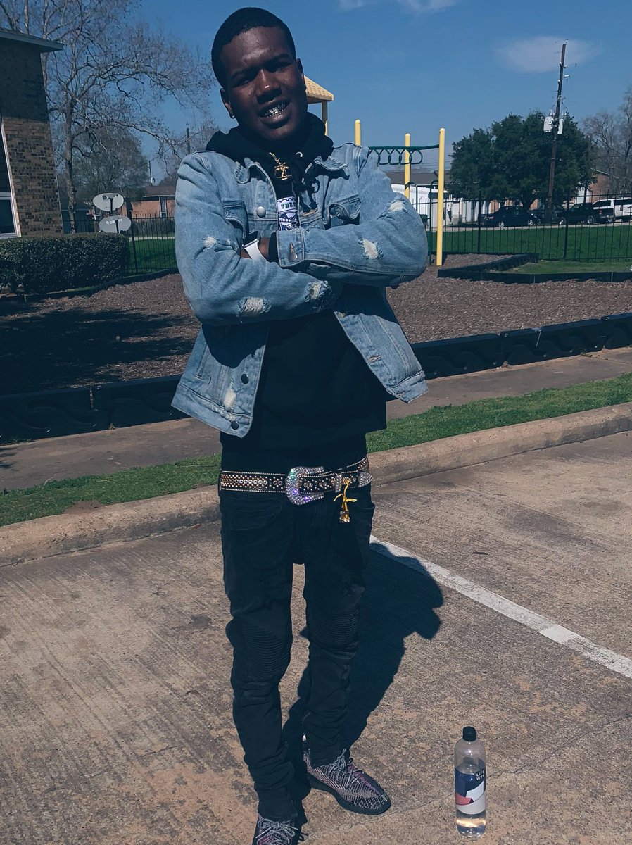 TSlickkThaDon's tweet photo. Happy Sunday🙏🏾🅿️🌍🆘 #GC1 #OPG #Stackk https://t.co/btDHHNYAzN