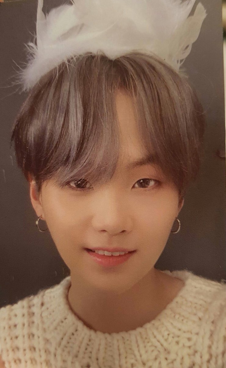 glowingsuga's tweet photo. yoongi’s photocards from mots: 7 album https://t.co/8mMs5hMtdq