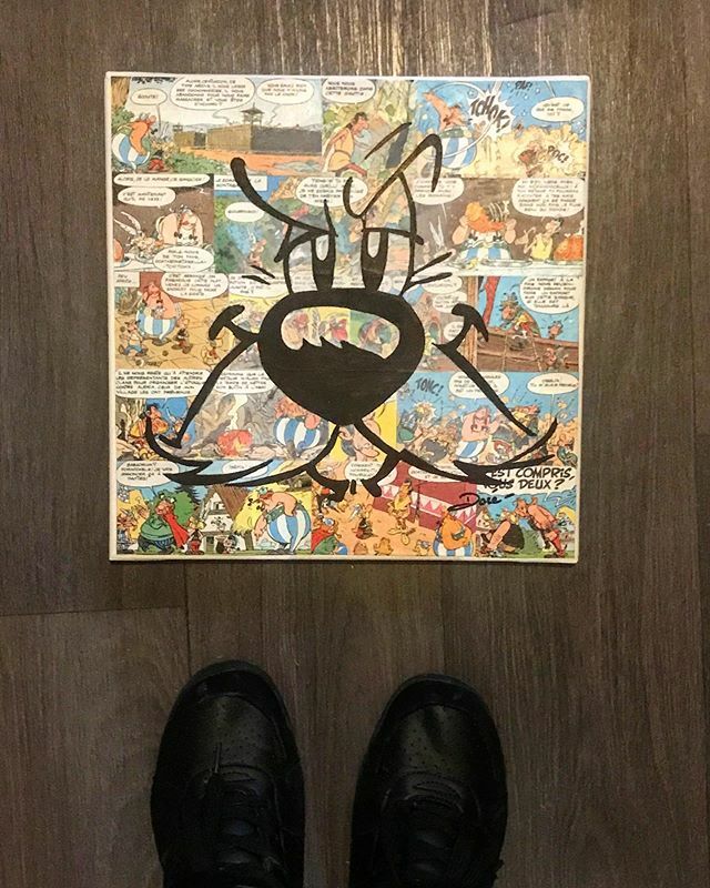 Aurelaero's tweet photo. Une des toiles de ma série de bd #asterix #asterixetobelix #bandedessinee #idefix https://t.co/T5GxmdPCIB https://t.co/tbLrgyCNlm
